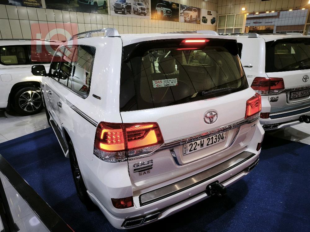 تويوتا لاندكروزر